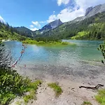 Appartement Grimming View I - Zentral In Tauplitz, Nahe Sessellift, Bergblick & Parkplatz Tauplitz