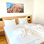 Grimming View I - Zentral In Tauplitz, Nahe Sessellift, Bergblick & Parkplatz Appartement Tauplitz