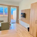 Grimming View I - Zentral In Tauplitz, Nahe Sessellift, Bergblick & Parkplatz Tauplitz