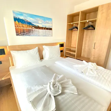 Grimming View I - Zentral In Tauplitz, Nahe Sessellift, Bergblick & Parkplatz *