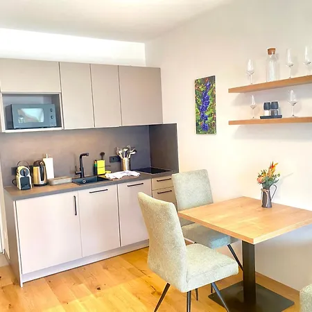 Appartamento Grimming View I - Zentral In Tauplitz, Nahe Sessellift, Bergblick & Parkplatz *