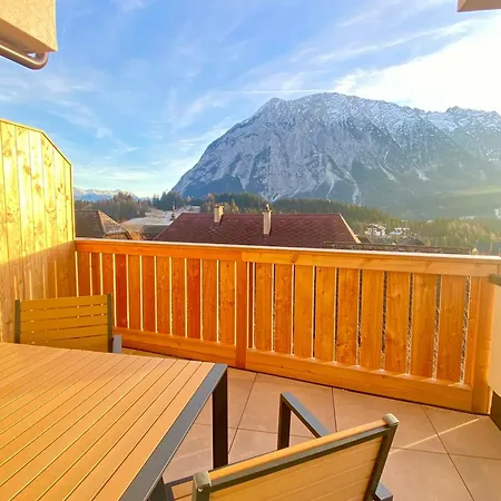 Grimming View I - Zentral In Tauplitz, Nahe Sessellift, Bergblick & Parkplatz 아파트 타우플리츠